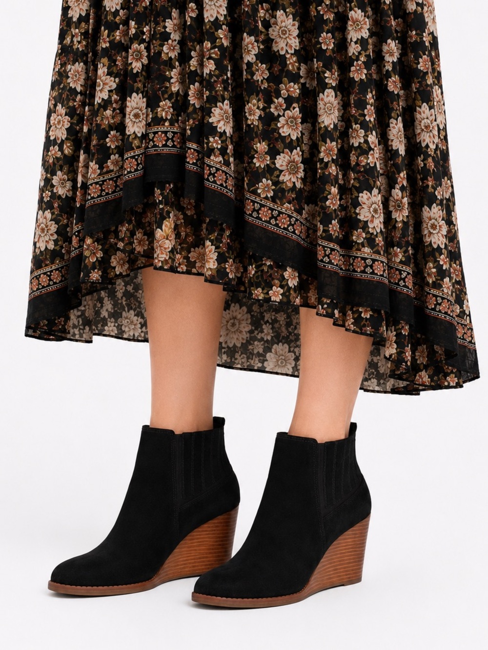 Size‎ 7 Lucky Brand Women’s Black Suede Wedge Ankle Boots